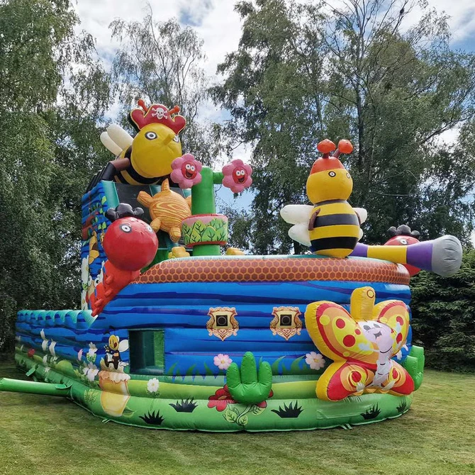 Monstrų viešbučio čiuožykla